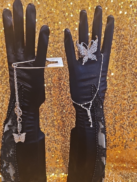 Jewelry - Silver Butterfly Safety Pin Bling Rhinestone Jewelry Set